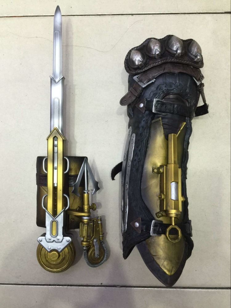 Hidden Blade With Gauntlet
