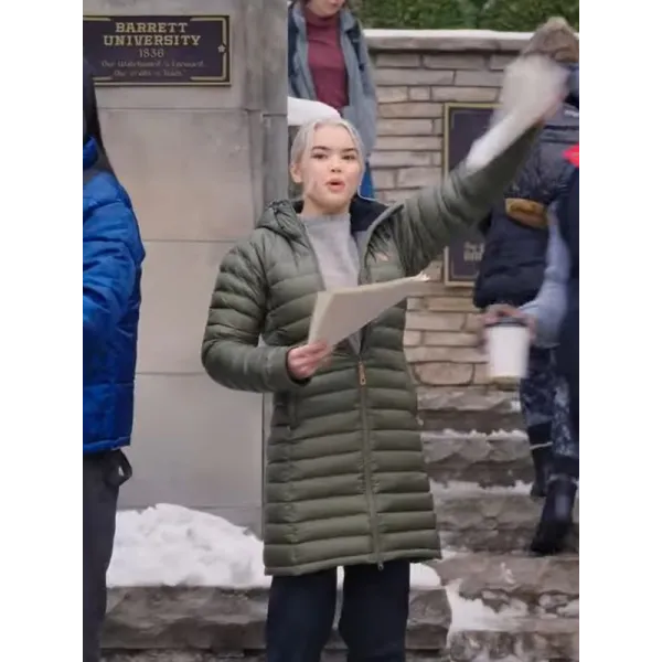 1UP 2022 Paris Berelc Green Puff Coat 1UP 2022 Paris Berelc Green Puff Coat