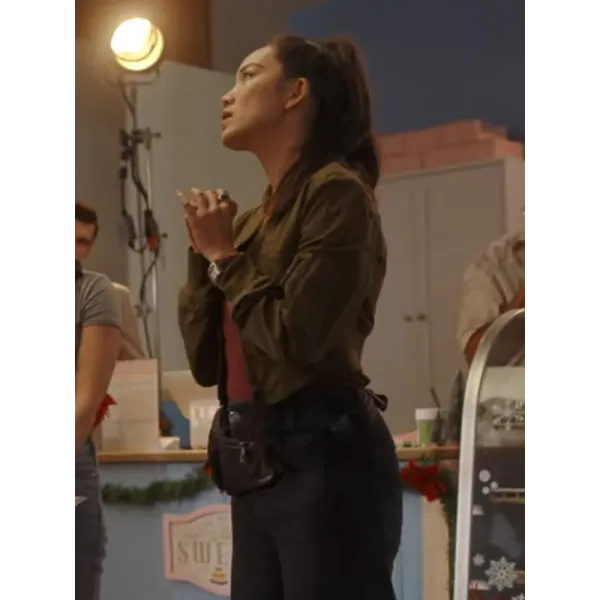 A Hollywood Christmas 2022 Jessika Van Jacket A Hollywood Christmas 2022 Jessika Van Jacket