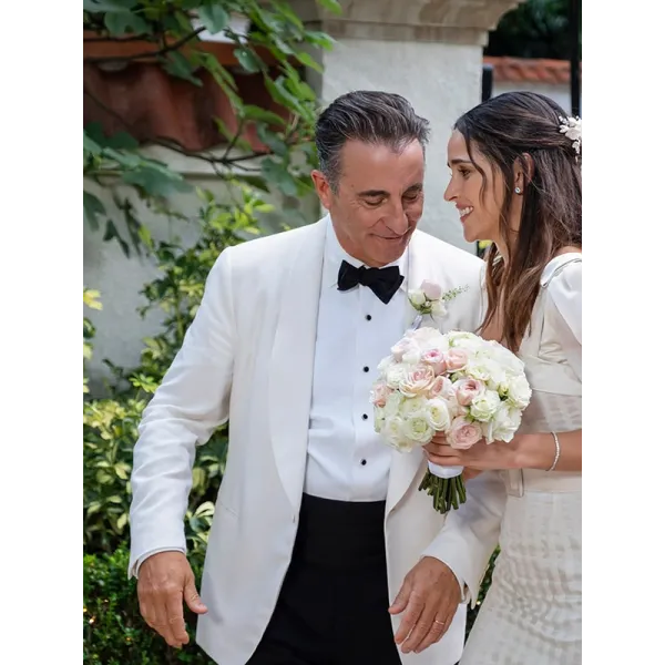 Father of the Bride 2022 Andy Garcia White Simple Blazer Father of the Bride 2022 Andy Garcia White Simple Blazer