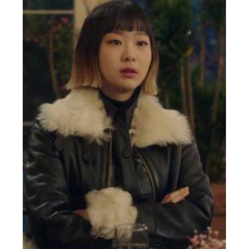 Kim Da-Mi Itaewon Class Shearling Leather Jacket with Fur Collar Kim Da-Mi Itaewon Class Shearling Leather Jacket with Fur Collar