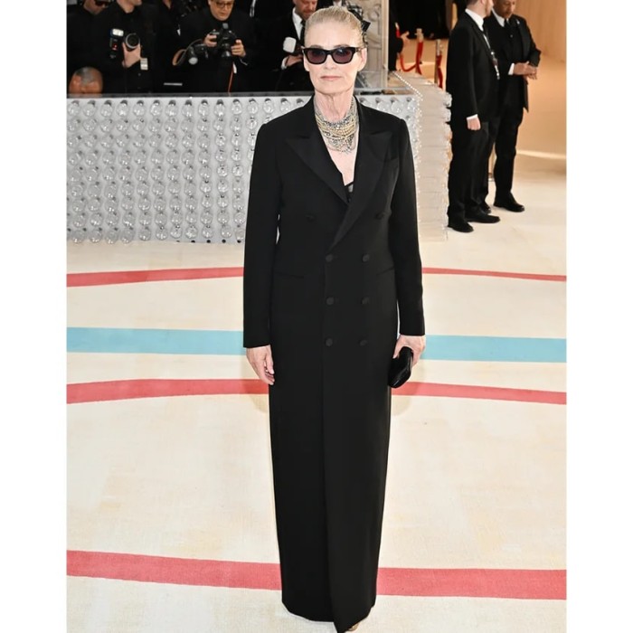 Met Gala 2023 Lisa Love Black Coat Met Gala 2023 Lisa Love Black Coat