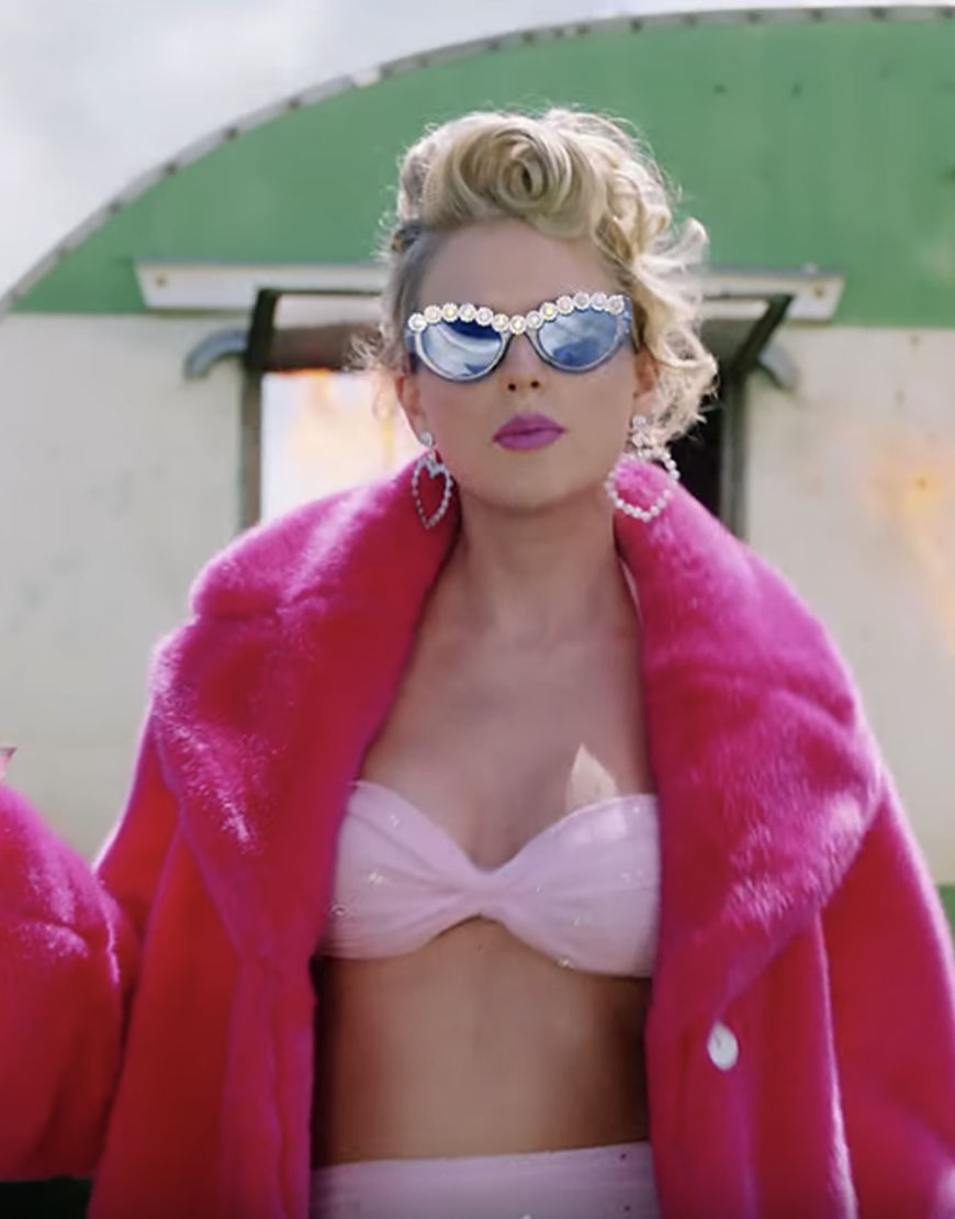 Taylor swift fur coat clearance