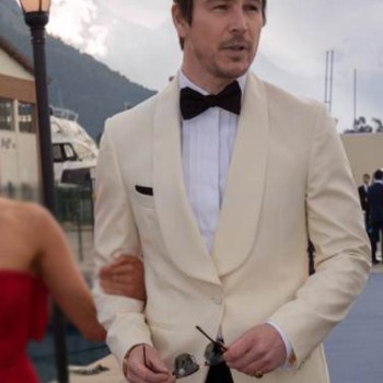 Operation Fortune  Ruse de guerre Josh Hartnett White Coat