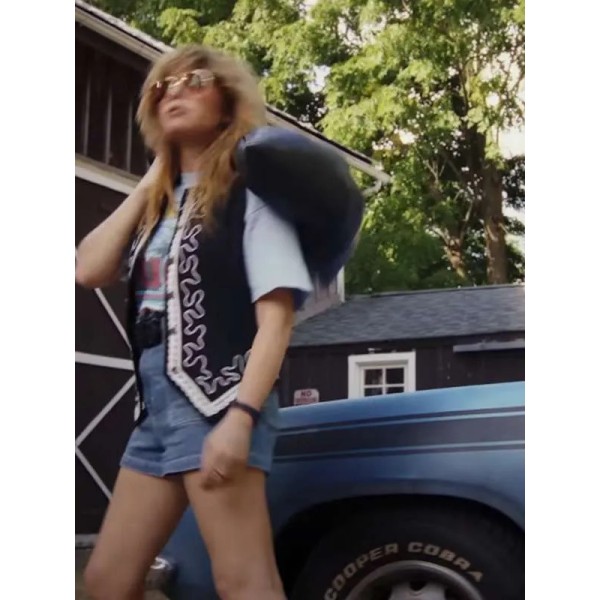 Poker Face 2023 Natasha Lyonne Black Vest Poker Face 2023 Natasha Lyonne Black Vest