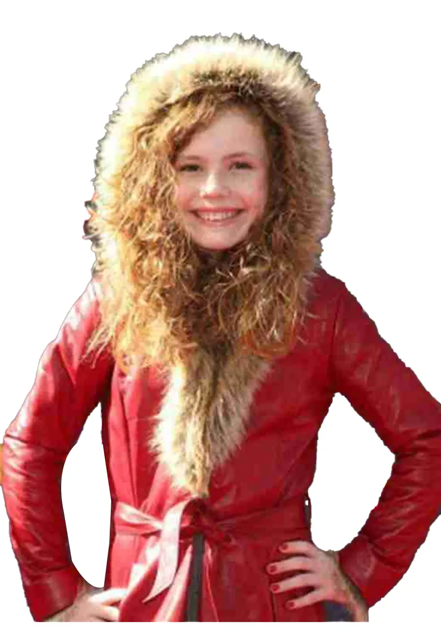 The Christmas Chronicles 2 Kate Red Coat