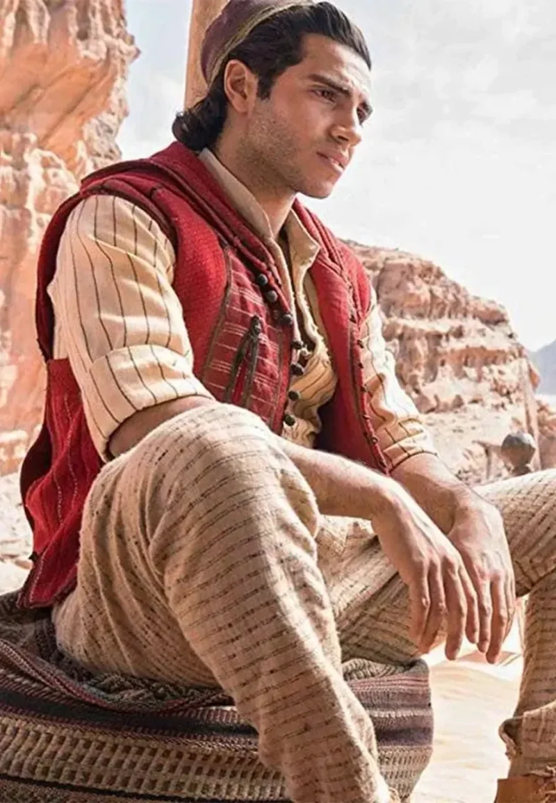 aladdin red vest hood