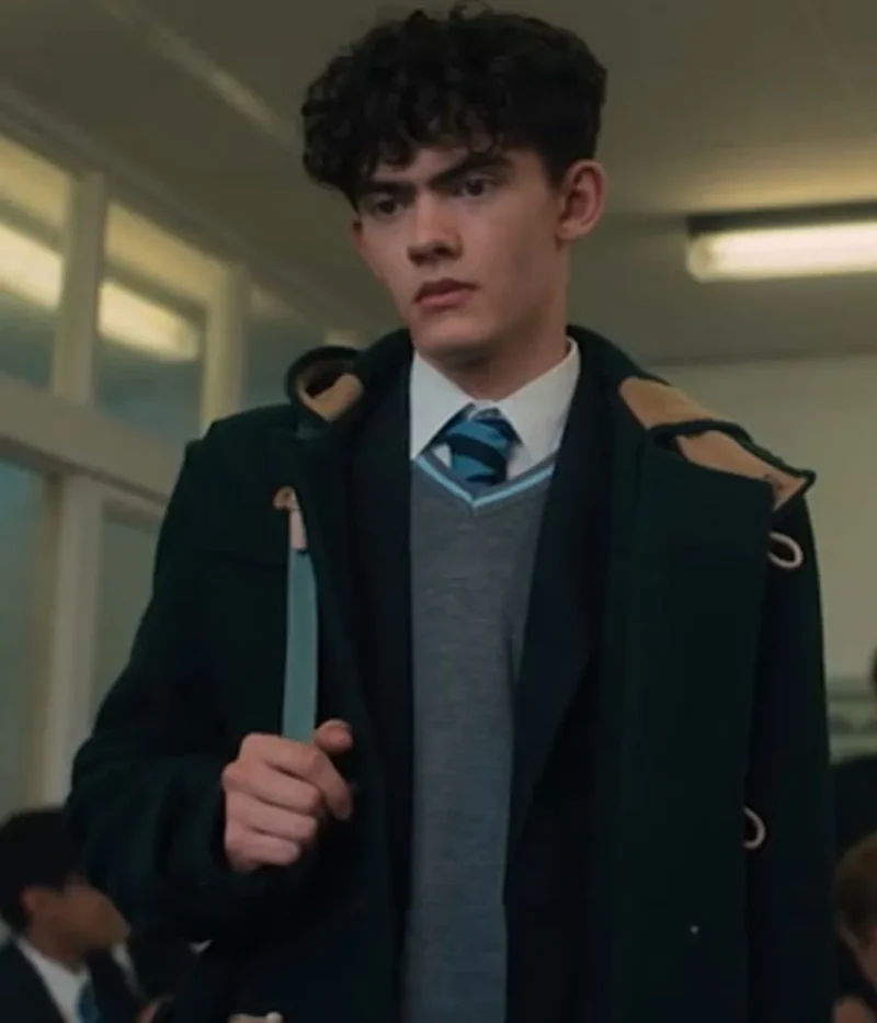 heartstopper joe locke green duffle coat