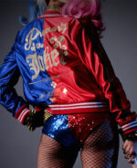 red and blue jacket harley quinn