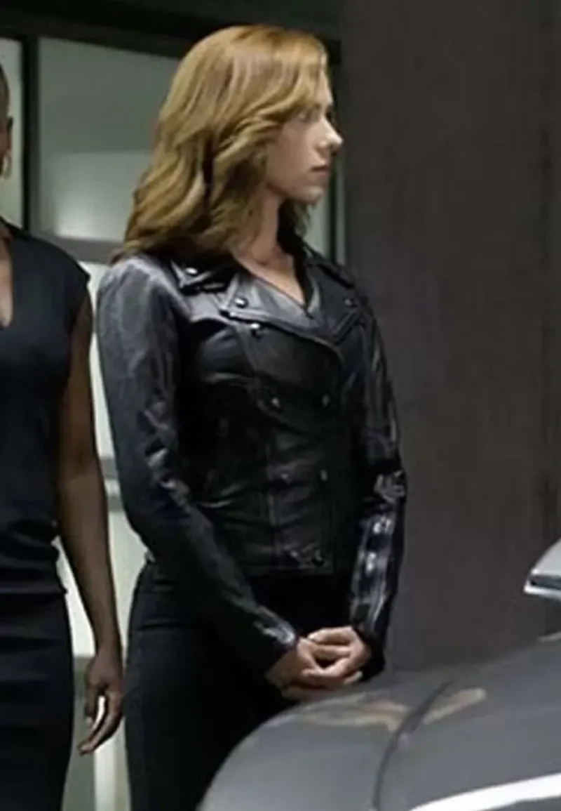 scarlett johansson black leather jacket