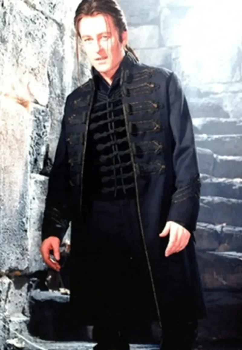 van helsing richard roxburgh black coat