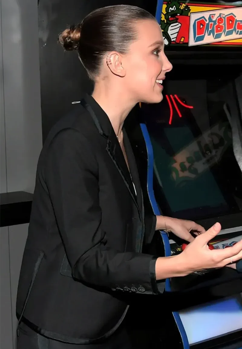 millie bobby brown black blazer