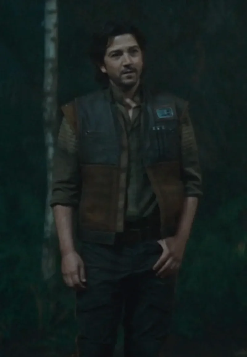 diego luna vest
