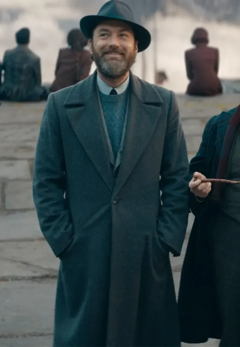 jude law dumbledore coat