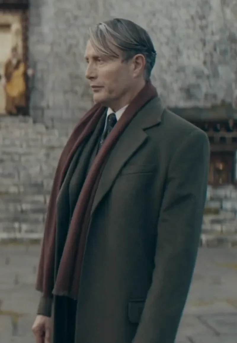 the secrets of dumbledore coat