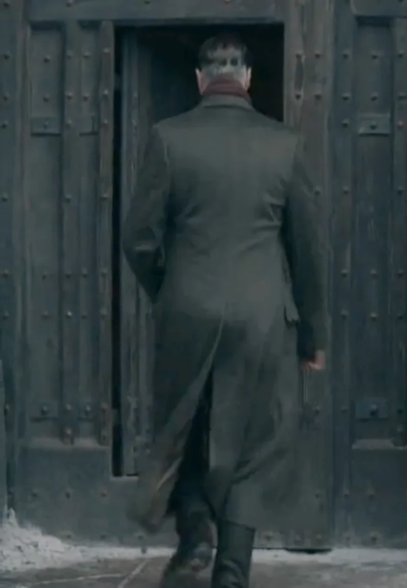 the secrets of dumbledore grey coat