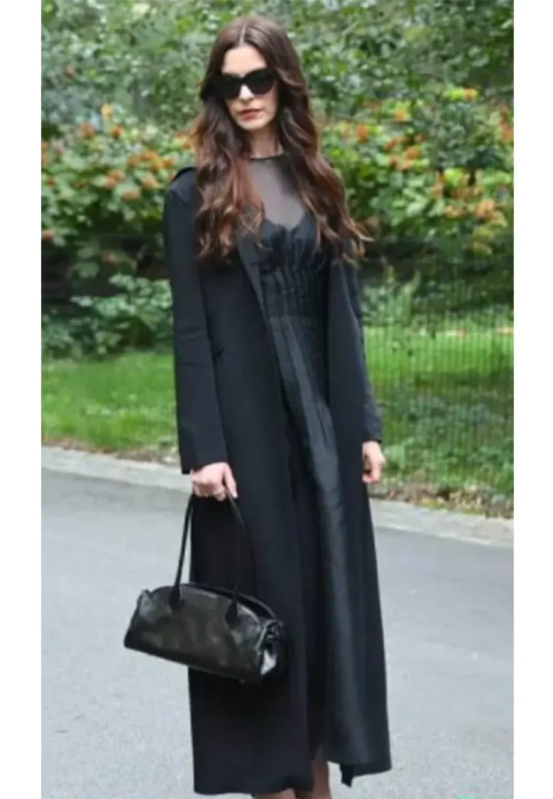 anne hathaway coat devil wears prada
