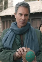 eric mccormack green jacket