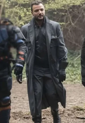 captain boomerang black coat