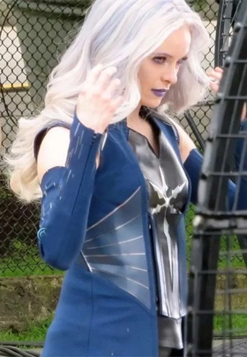 danielle panabaker coat
