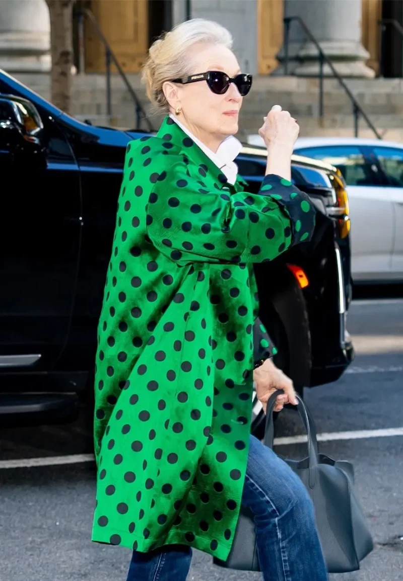 devil wears prada green coat meryl streep
