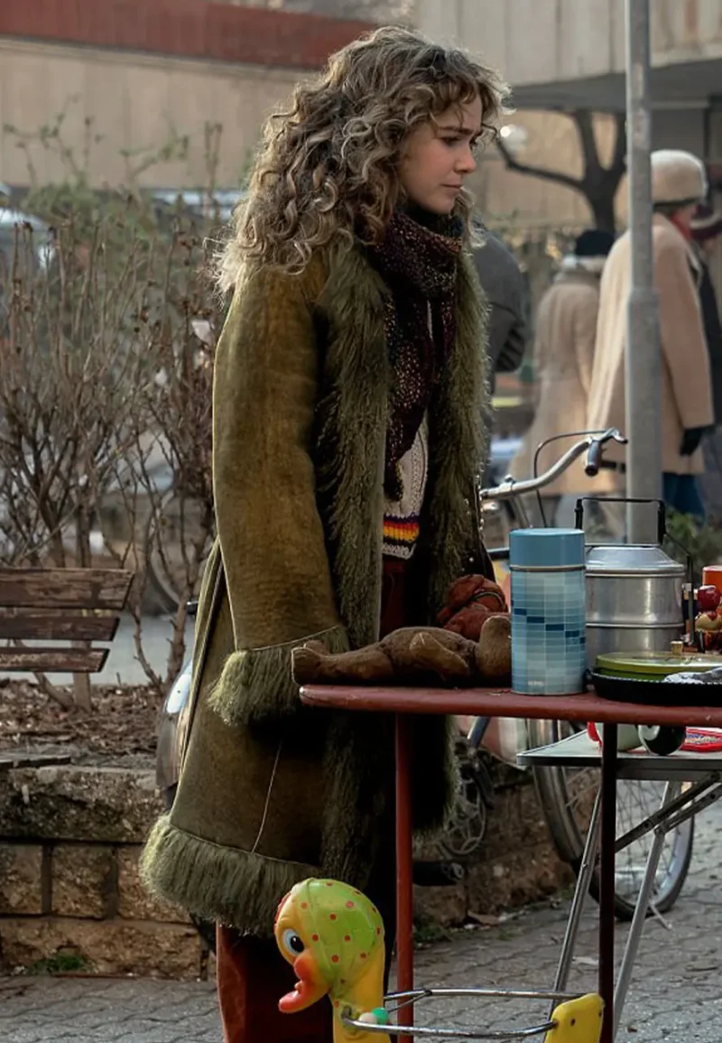 haley lu richardson green coat
