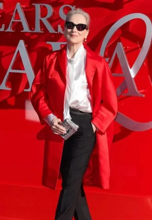 meryl streep red coat
