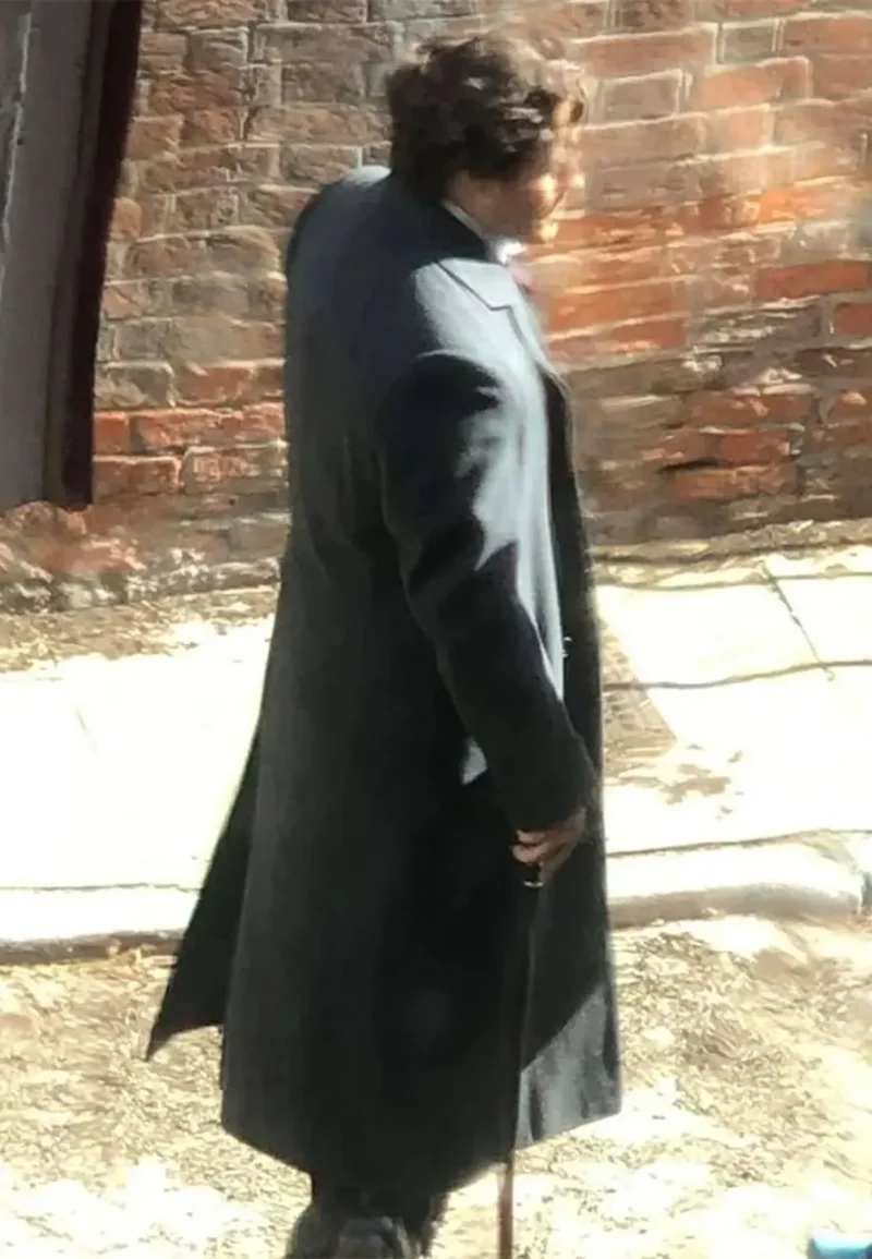 sherlock holmes trench coat