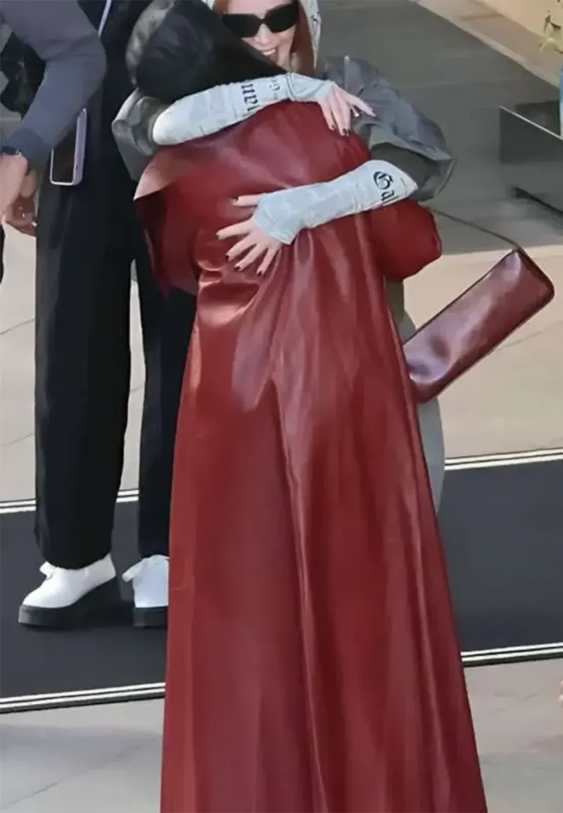 the devil wears prada 2 leather coat