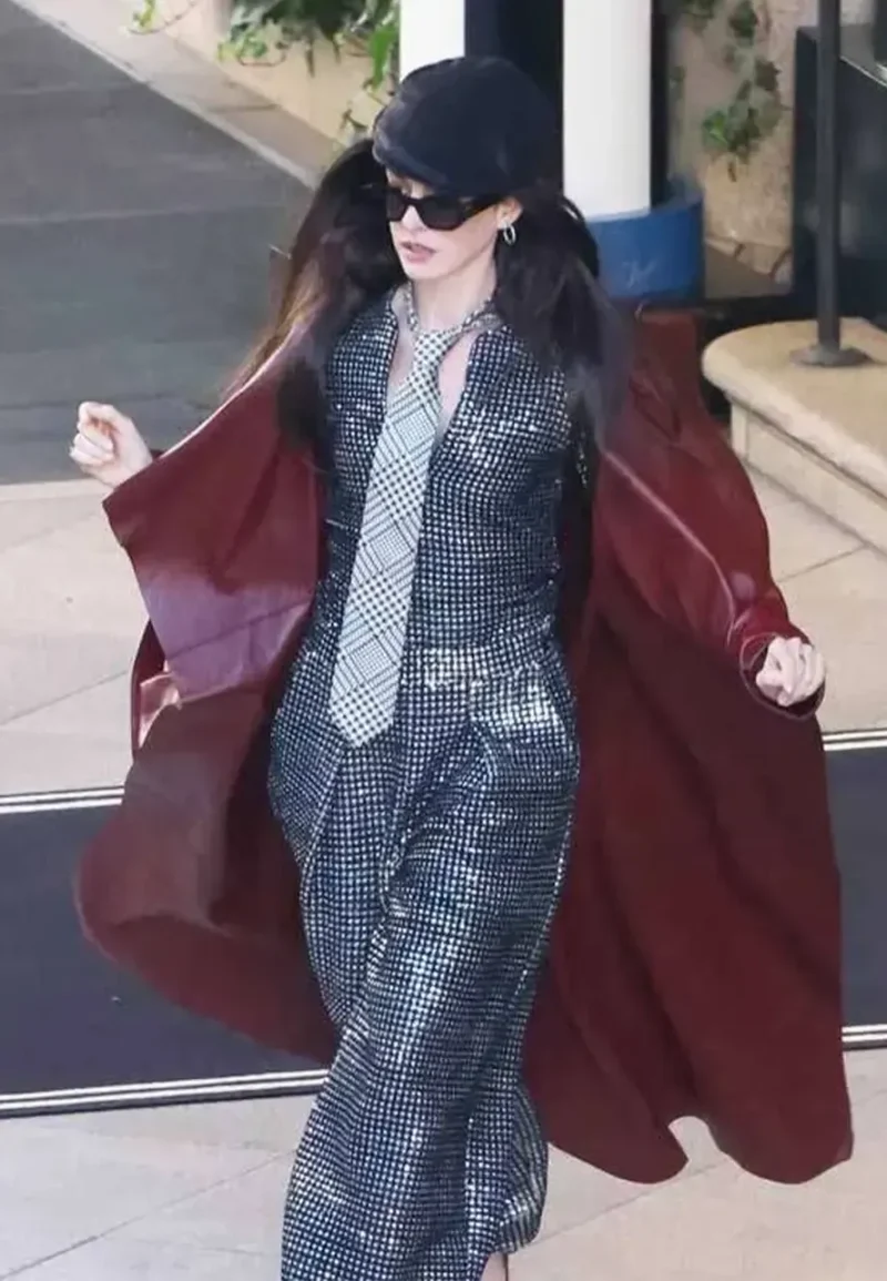 the devil wears prada 2 trench coat