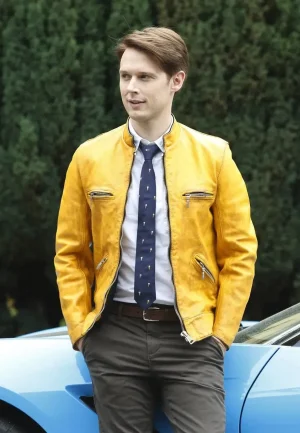 dirk gently's holistic detective agency yellow jacket