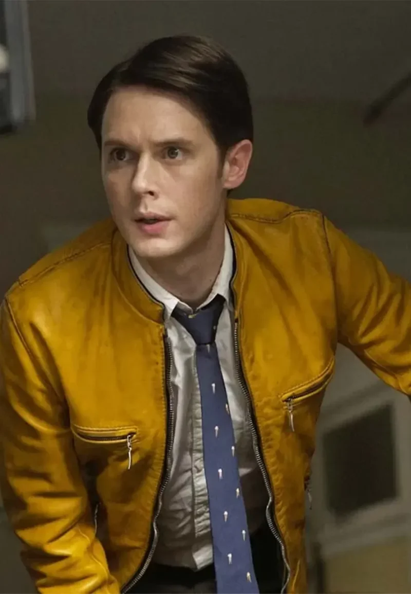 dirk gentlys yellow jacket