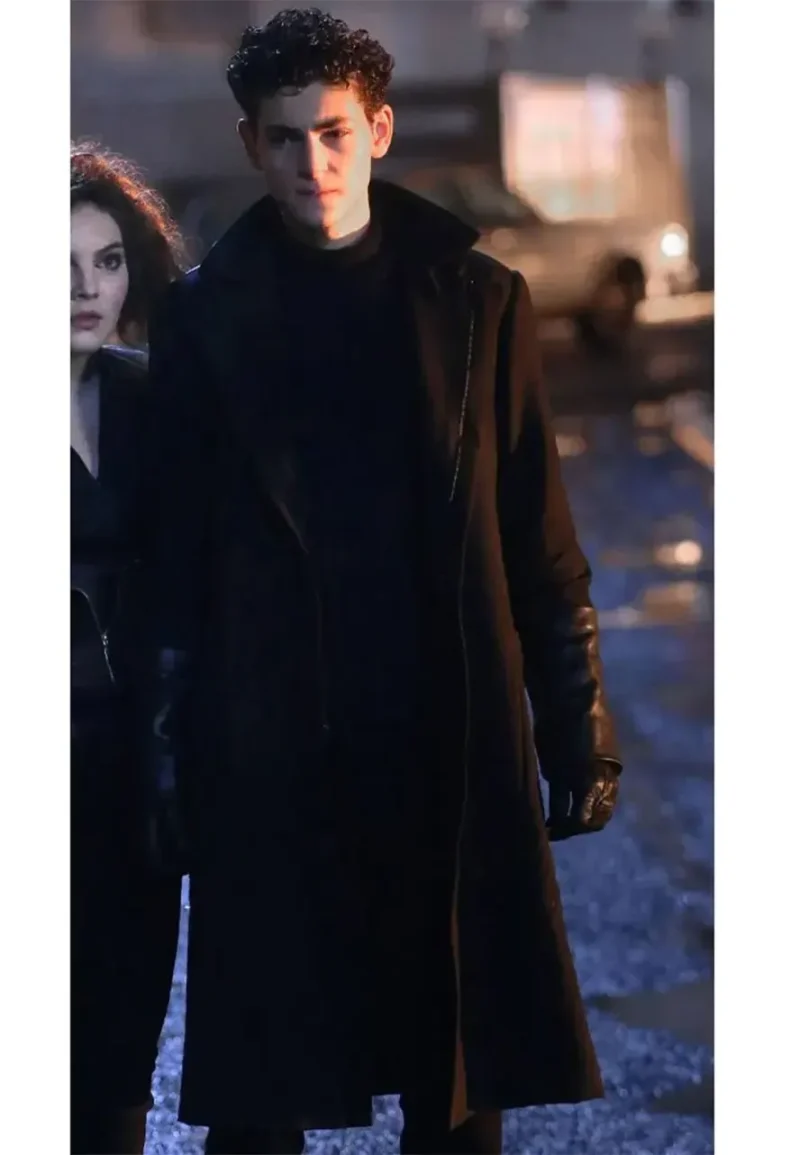gotham david mazouz black coat