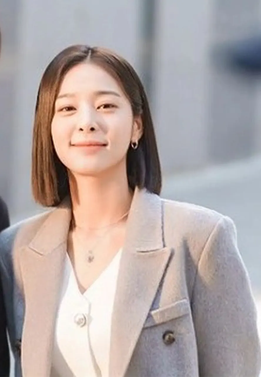 A Business Proposal Jin Young Seo Coat