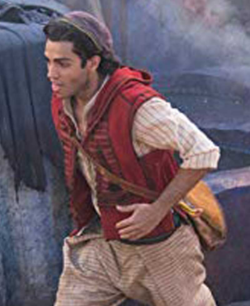 aladdin-vest-with-hood.webp