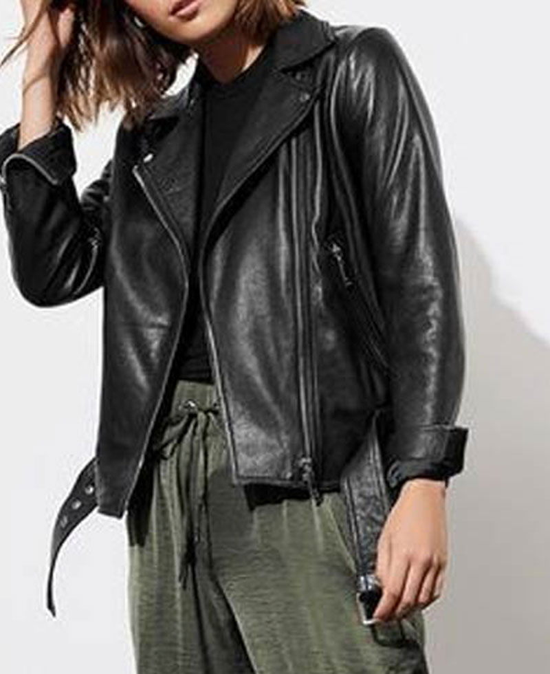 alisha-13-reasons-why-jessica-davis-black-leather-jacket.webp