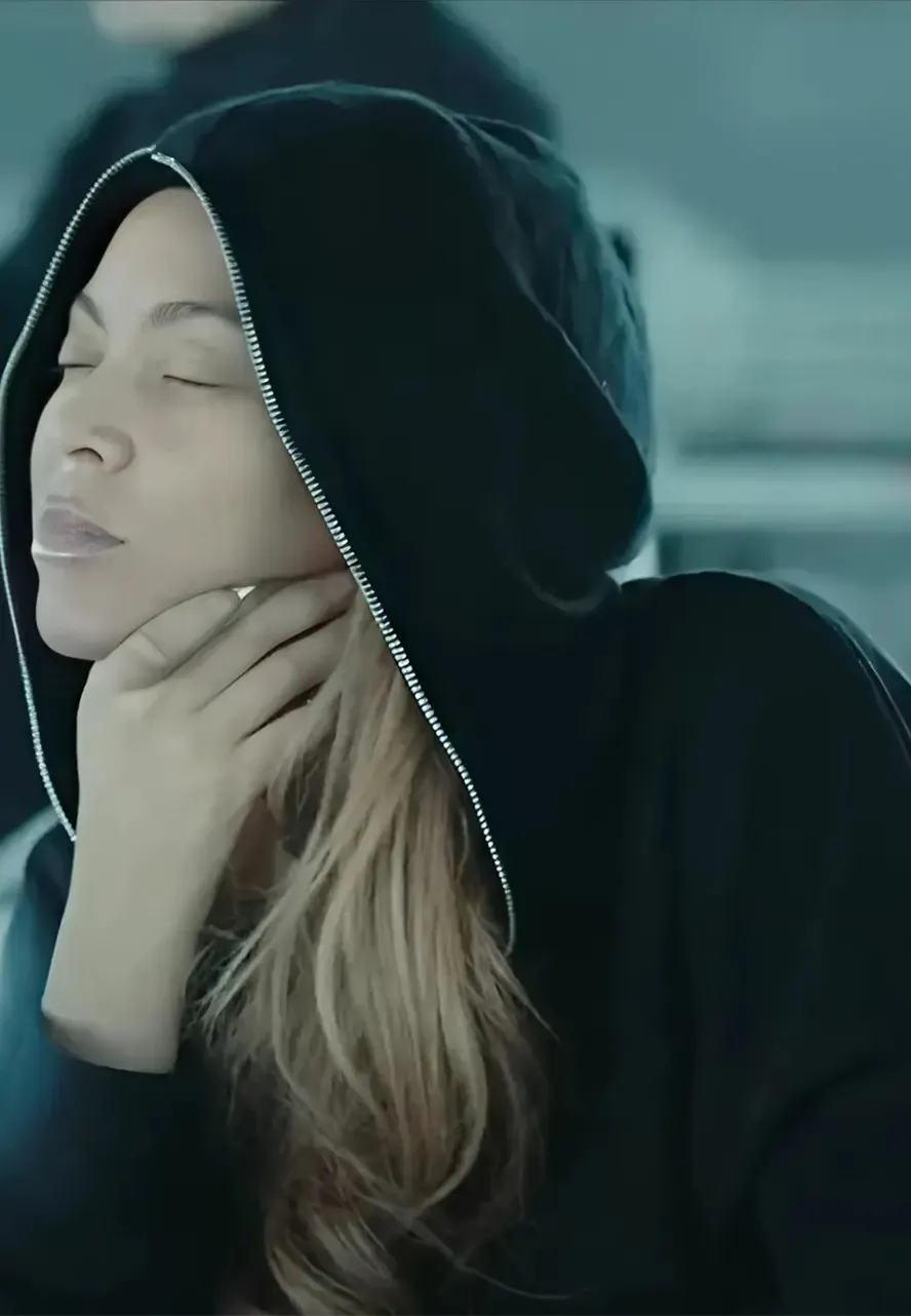 beyonce-fleece-hoodie.webp