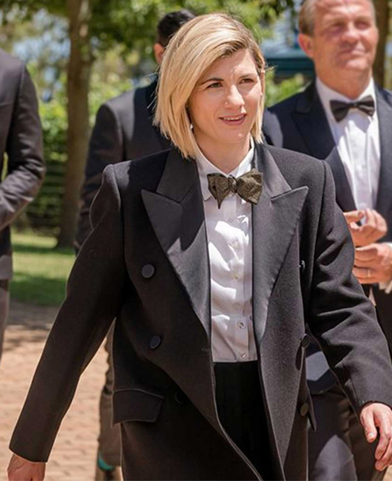 doctor-who-jodie-whittaker-breasted-coat.jpg