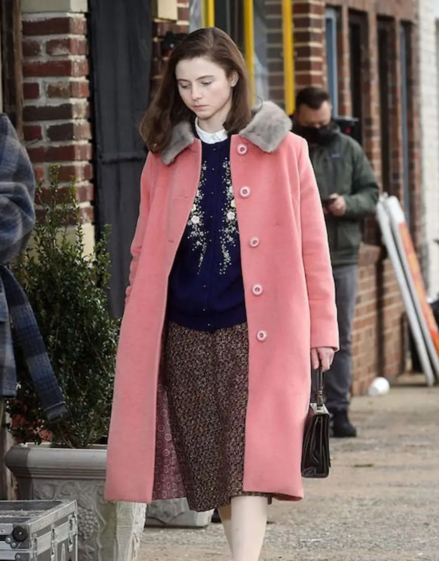 Eileen 2023 Thomasin McKenzie Coat