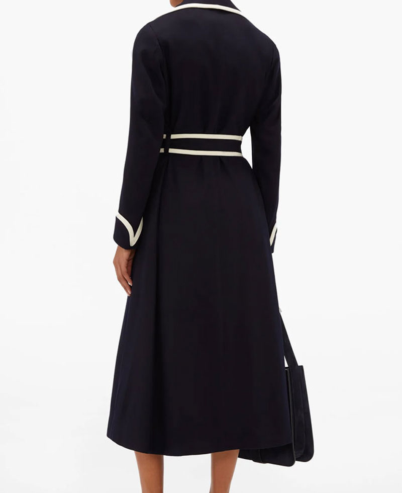 elizabeth-gillies-dynasty-s03-fallon-coat.jpg