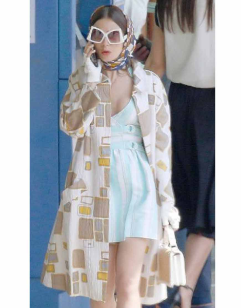 Emily In Paris S2 Lily Collins Crinkle Coat