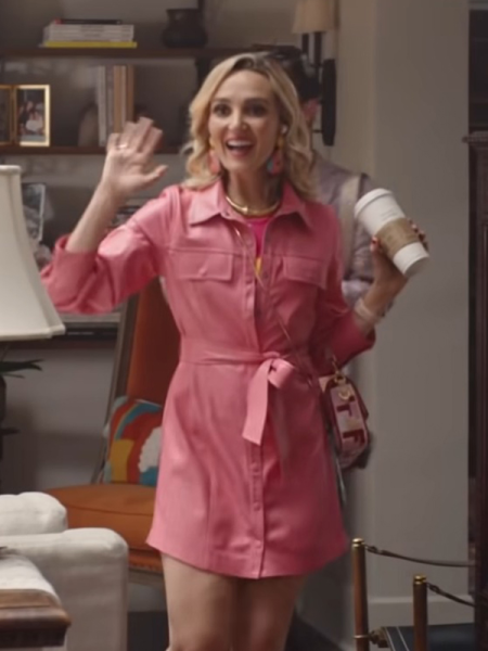 Father Of The Bride 2022 Chloe Fineman Pink Coat