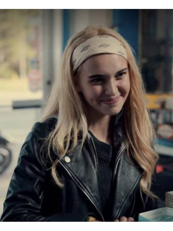 ginny-georgia-nikki-roumel-leather-jacket-1.webp
