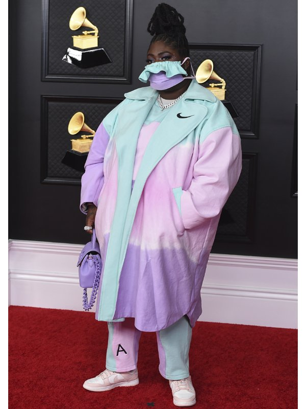 grammy-awards-2021-chika-pastel-fashoin-coat.webp