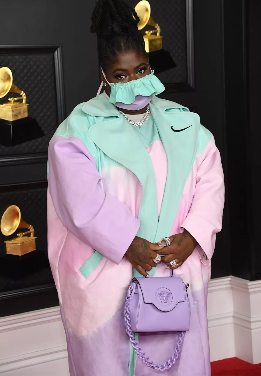 grammy-awards-chika-pastel-fashion-long-coat-1.webp