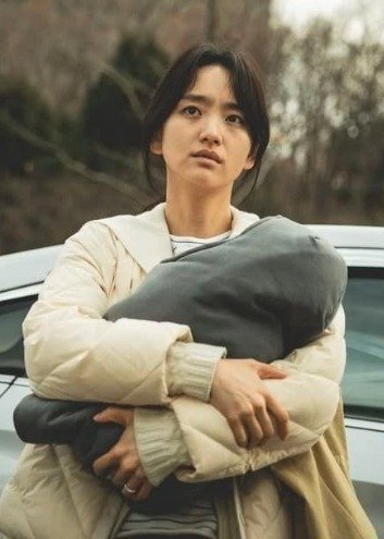 Hellbound Song So-hyun White Jacket