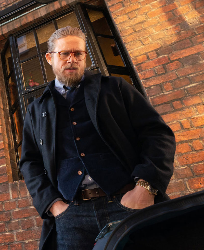 ray-the-gentlemen-charlie-hunnam-coat.jpg ray the gentlemen charlie hunnam coat
