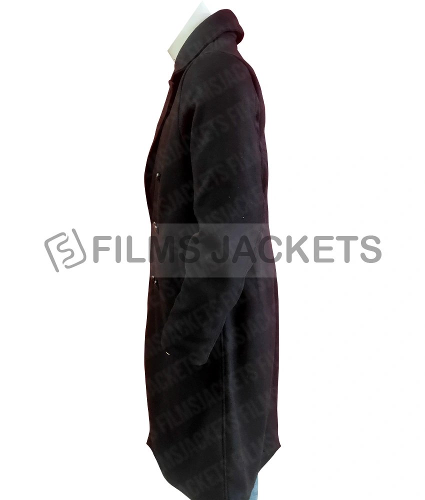mark-strong-coat.webp