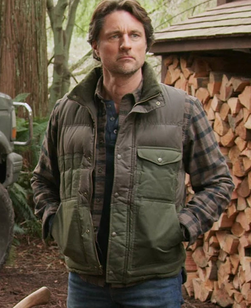 Virgin River Martin Henderson Puffer Vest